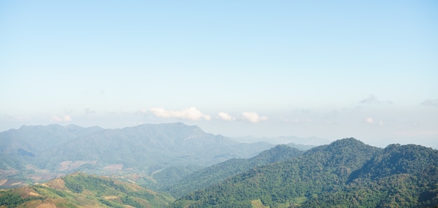 Bella vista della montagna