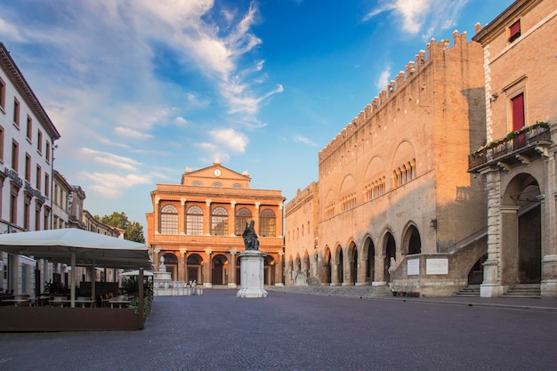 Bella vista di Piazza Cavour a Rimini Italia