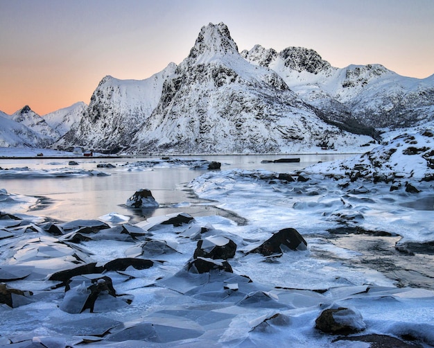 Bella vista panoramica delle isole Lofoten in inverno, Norvegia