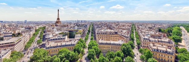 Bella vista panoramica di Parigi dal tetto dell'Arco di Trionfo Vista della Torre Eiffel