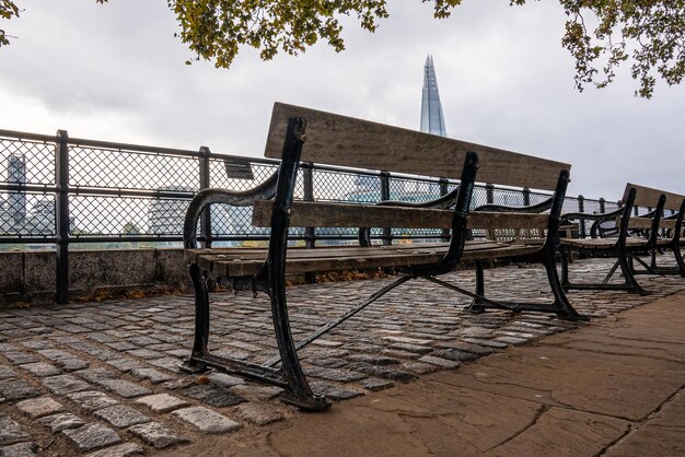 Bella vista ravvicinata del grattacielo Shard a Londra, Regno Unito.