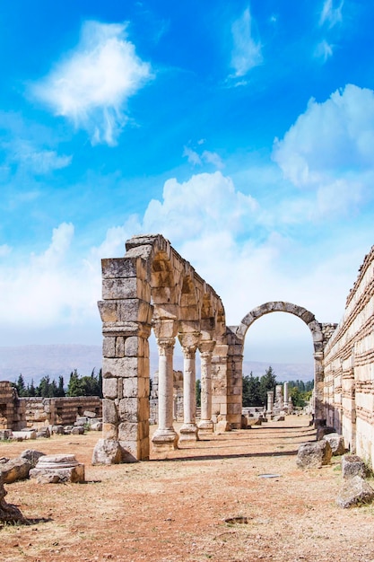 Bella vista sulle rovine dell'antica città di Anjar, Libano