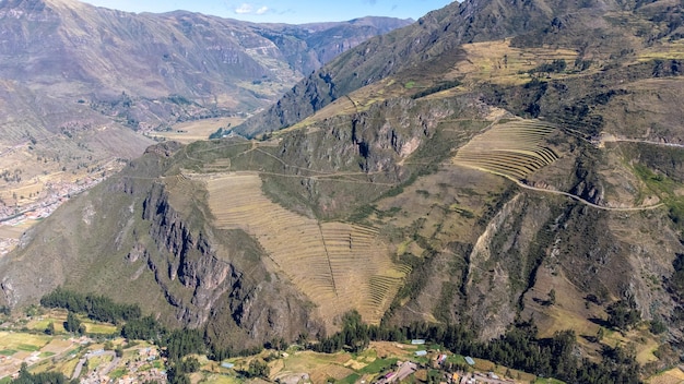 Bella vista sulle rovine di Pisac a Cusco