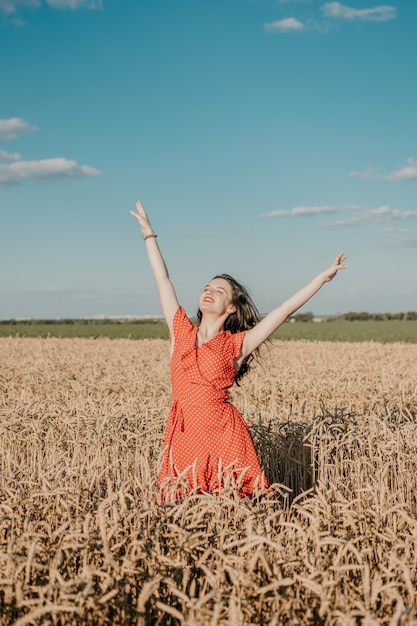 Bellezza naturale sensibilità alla natura celebrazione della vita piccoli momenti concetto bei giovani