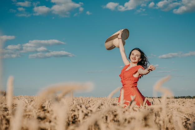 Bellezza naturale sensibilità alla natura celebrazione della vita piccoli momenti concetto bei giovani