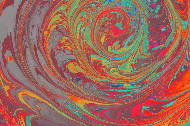 Bellissima arte astratta delle tecniche di pittura marmorizzata Ebru sull'acqua con colori acrilici