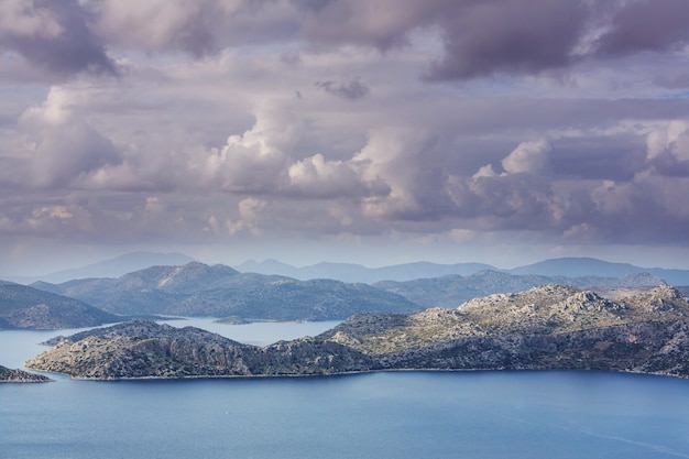 Bellissima costa del mare in Turchia