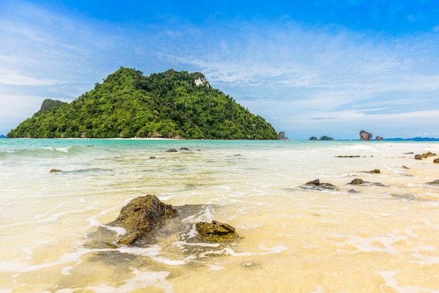 Bellissima spiaggia di Talay Waek Krabi