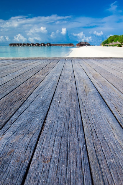 Bellissima spiaggia e oceano blu