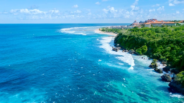 Bellissima vista sul mare sulla spiaggia di Nusa Dua