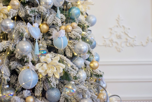 bellissime decorazioni sui giocattoli di Natale albero