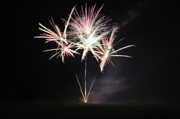 Bellissimi fuochi d'artificio ad un evento