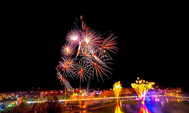 Bellissimi fuochi d&#39;artificio