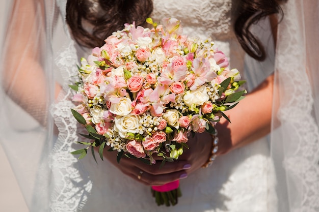 Bellissimo bouquet da sposa