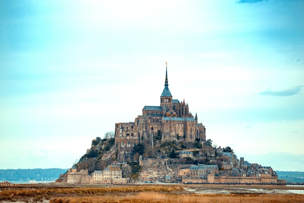 Bellissimo castello famoso MontSaintMichel