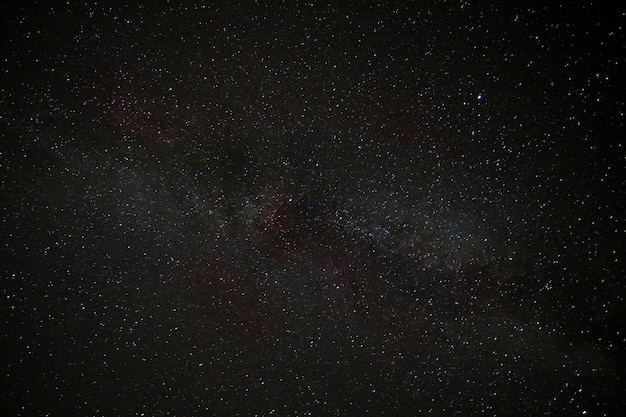 Bellissimo cielo notturno stellato perfetto per sfondi e sfondi