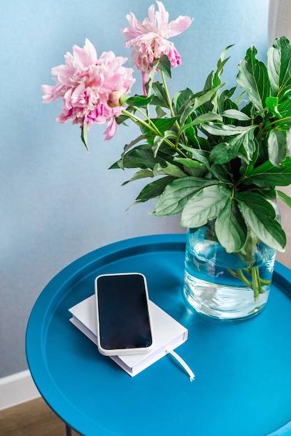 Bellissimo fiore di peonia in primavera