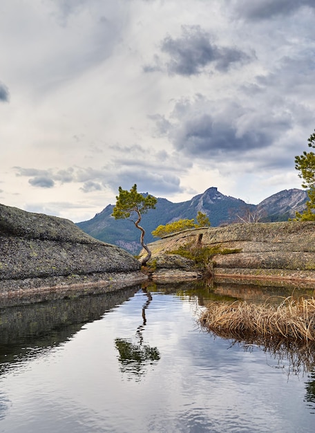 Bellissimo lago in Kazakistan