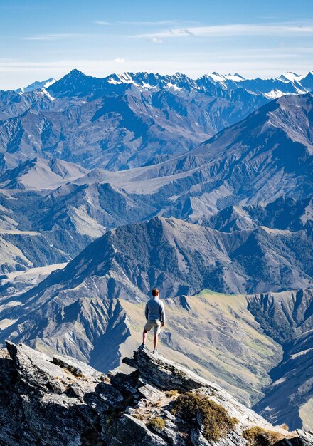 Bellissimo paesaggio di montagna Natura Nuvole Paesaggio di viaggio Destinazione Paesaggio