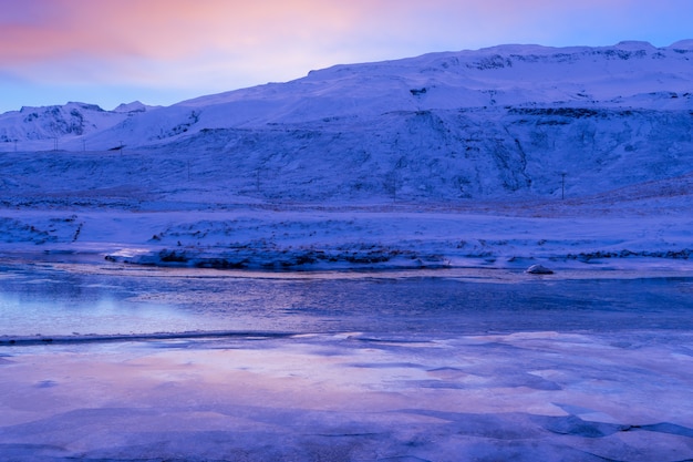 Bellissimo paesaggio invernale intorno a Grundarfjordur in Islanda