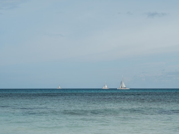 Bellissimo paesaggio marino Sfondo della natura