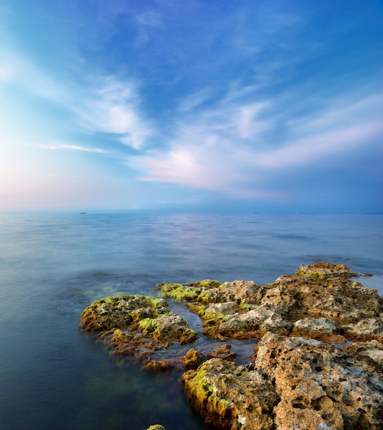 Bellissimo paesaggio marino