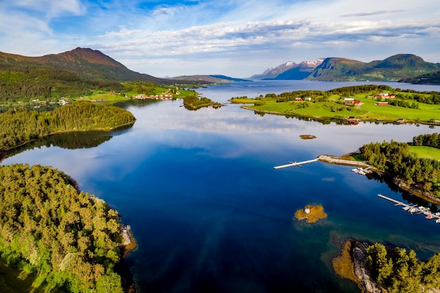 Bellissimo paesaggio naturale della Norvegia.