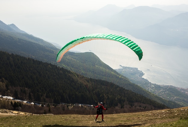 Bellissimo paesaggio nelle Alpi italiane Dolomiti