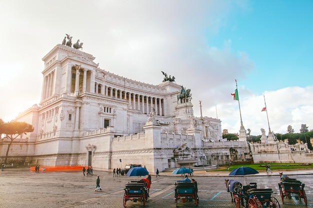 Bellissimo palazzo in giornata di sole