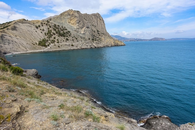 Bellissimo panorama marino di capo Kapchik fino al Galitsin Trail Russia