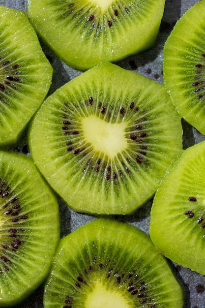 Bellissimo sfondo di fette di kiwi