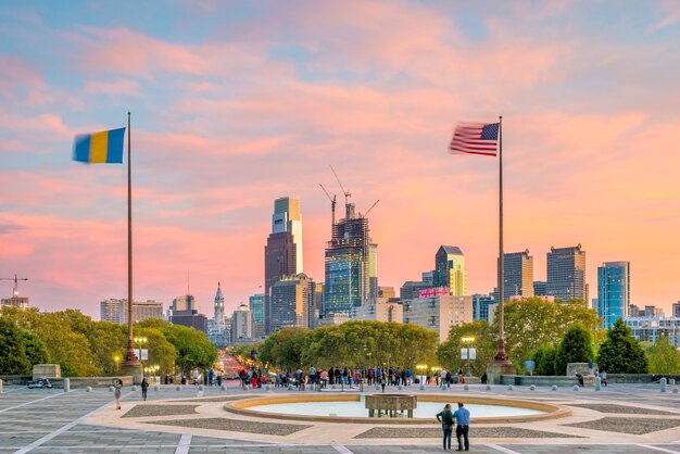 Bellissimo skyline di Filadelfia di notte negli USA