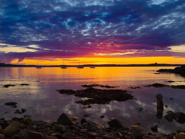 bellissimo tramonto cielo alba ammersee luce mattutina specchio acqua tramonto