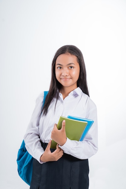 Bello studente indonesiano di liceo minore