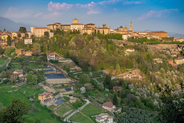Bergamo città medievale in primavera
