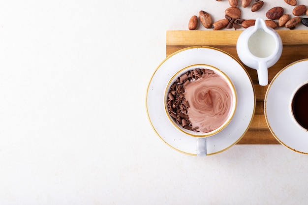 Bevanda di cioccolata calda fatta in casa