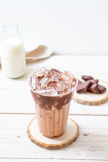 Bevanda di frappè al cioccolato ghiacciato