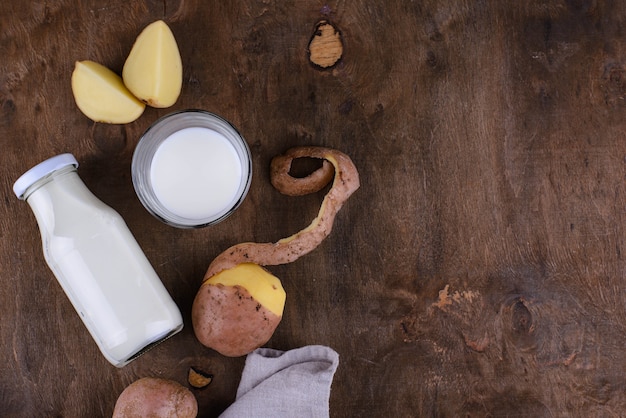 Bevanda vegana al latte di patate non casearia