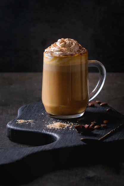 Bicchiere di latte di zucca