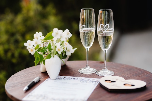 Bicchieri da sposa per vino e champagne in cristallo