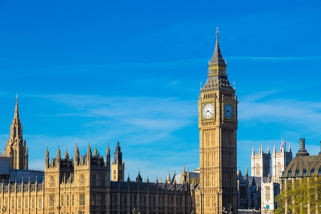 Big Ben, torre dell&#39;orologio al parlamento, Londra, Inghilterra