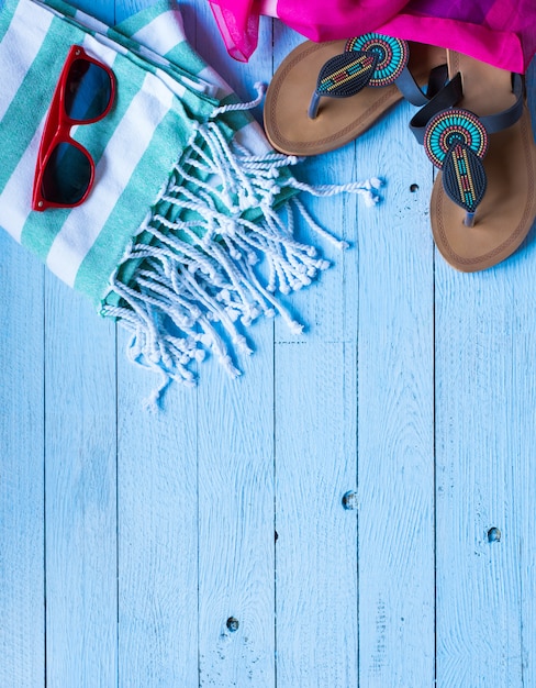 Bikini del costume da bagno delle donne di modo di estate, concetto di vacanza