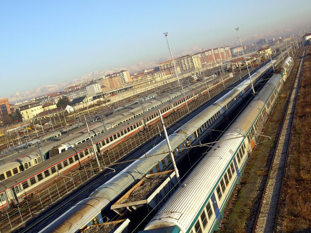 Binari ferroviari per il treno