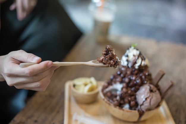 Bingsu topping con gelato al cioccolato