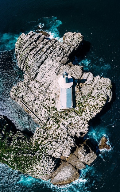 Binocolo del gazer dell'isola di Mouro nella penisola di Magdalena Santander Cantabria Spagna