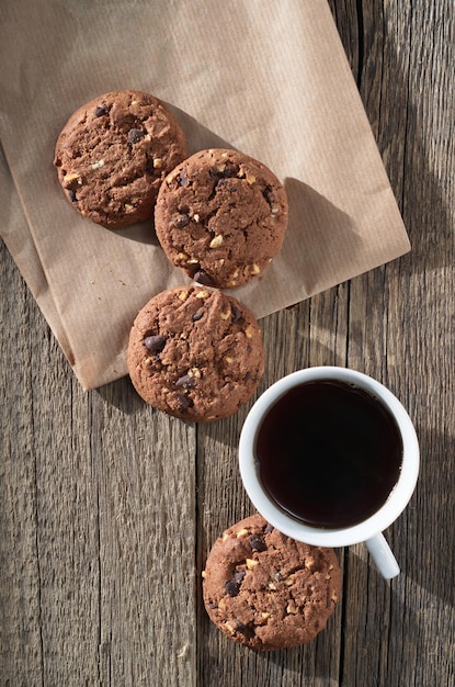 Biscotti al caffè e gocce di cioccolato