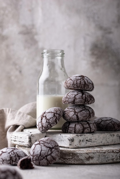 Biscotti al cioccolato con cracking