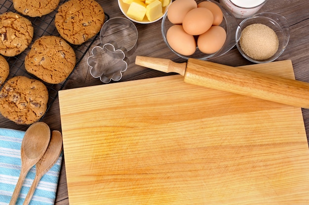 Biscotti al cioccolato con ingredienti