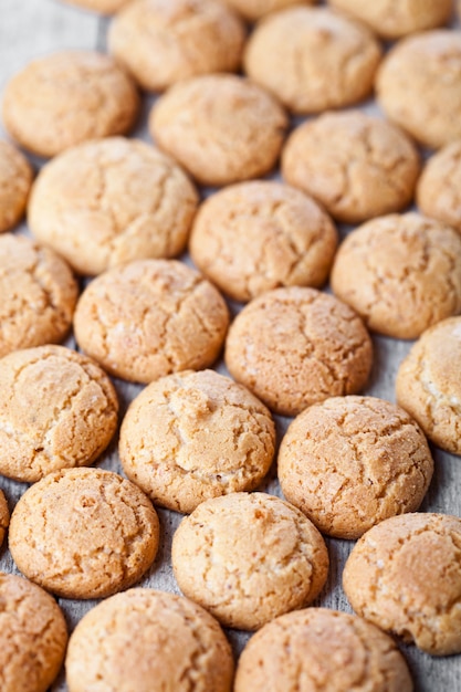 Biscotti alle mandorle di meringa