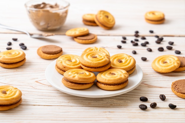 biscotti con crema al caffè